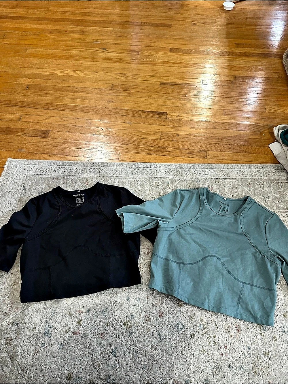 H&M sports top
